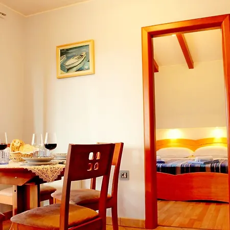 Salu Hotel Premantura